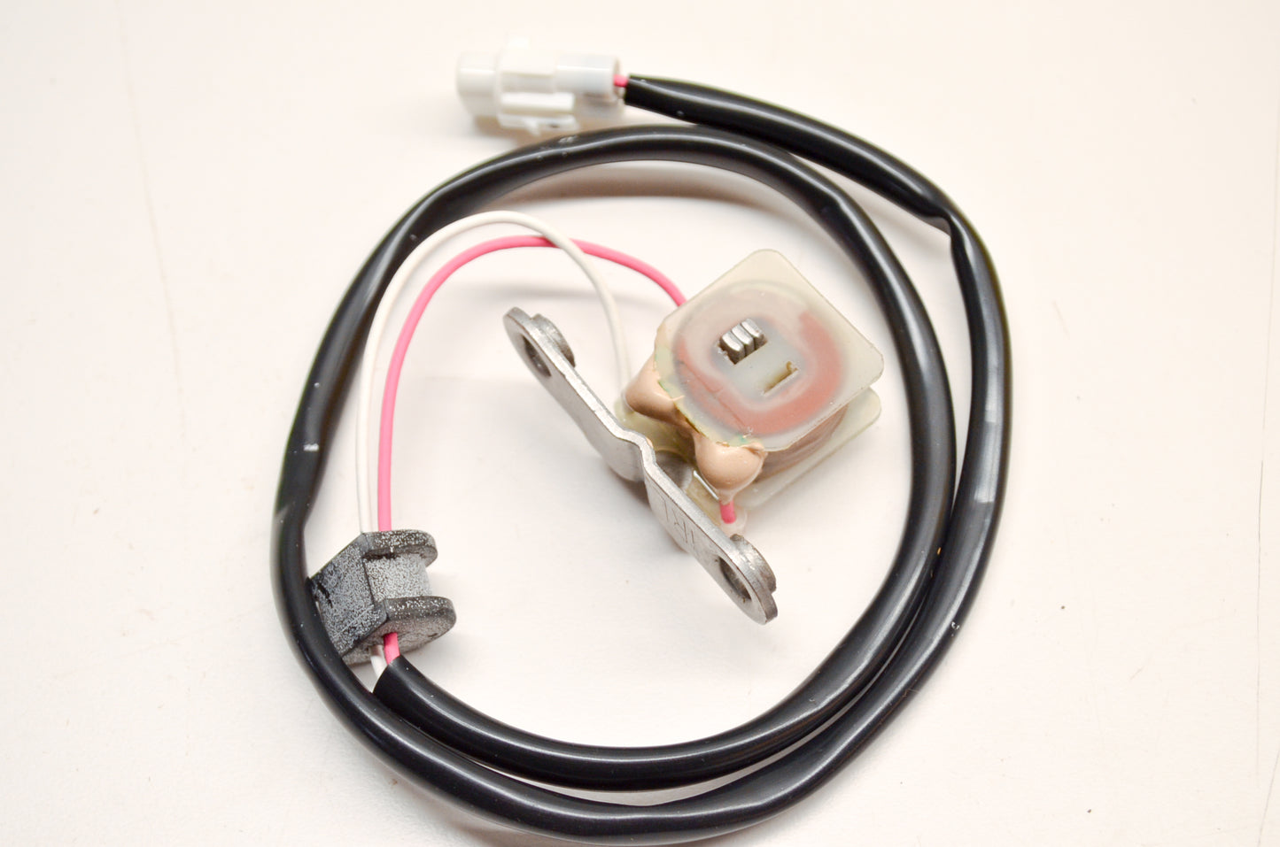 New OEM Yamaha 4JG-85580-01-00 Pulser Coil NOS