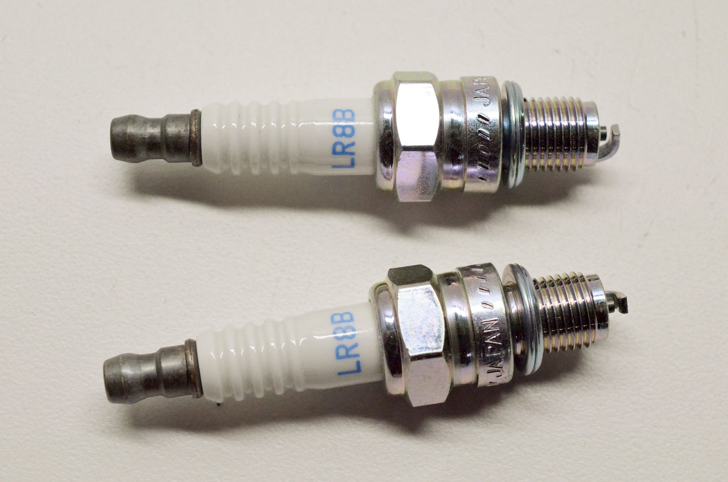 NGK LR8B, 6208 Spark Plug Qty 2 NOS