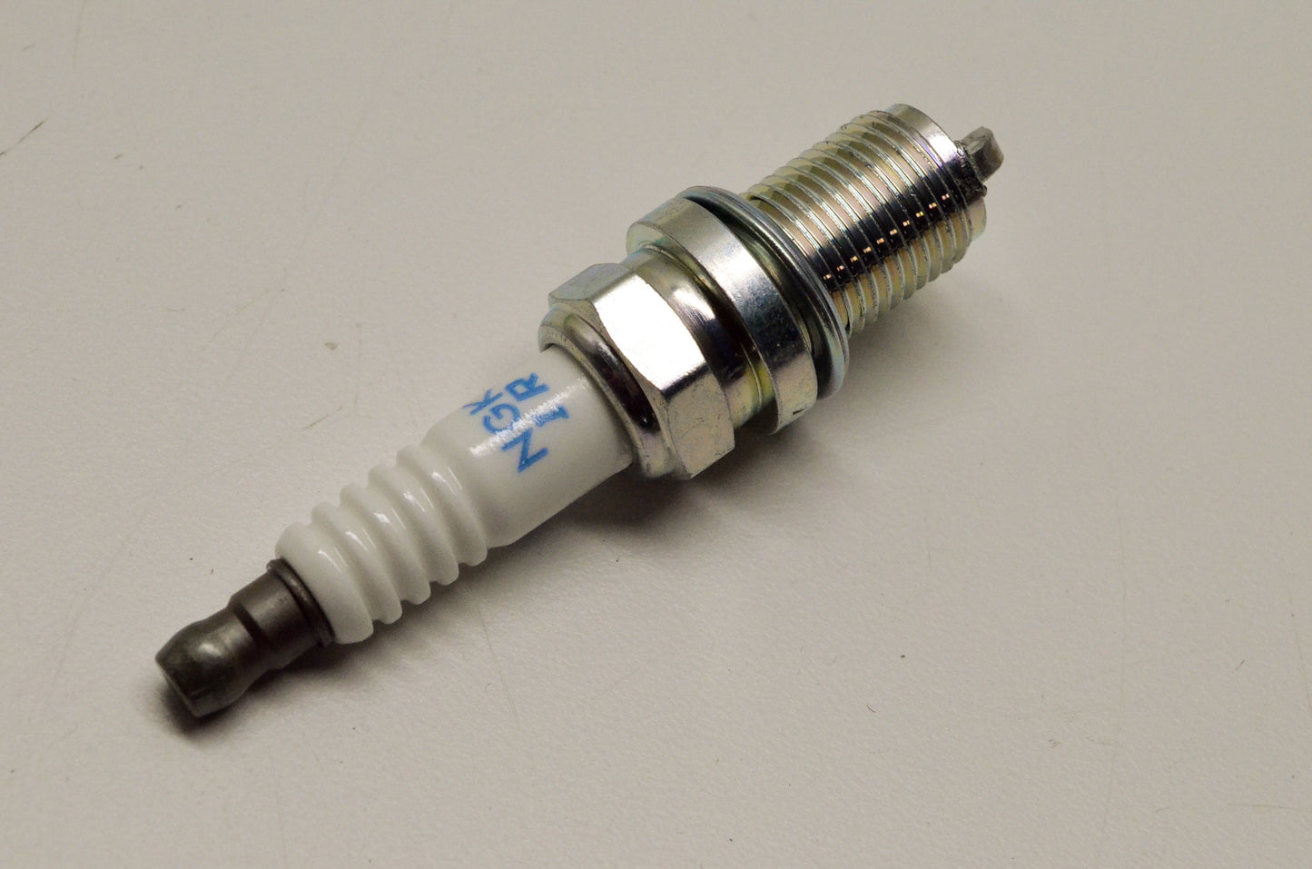 NGK IFR9H11, 6588 Laser Iridium Spark Plug NOS