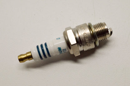 Denso IWF22, 5379 Iridium Power Spark Plug NOS