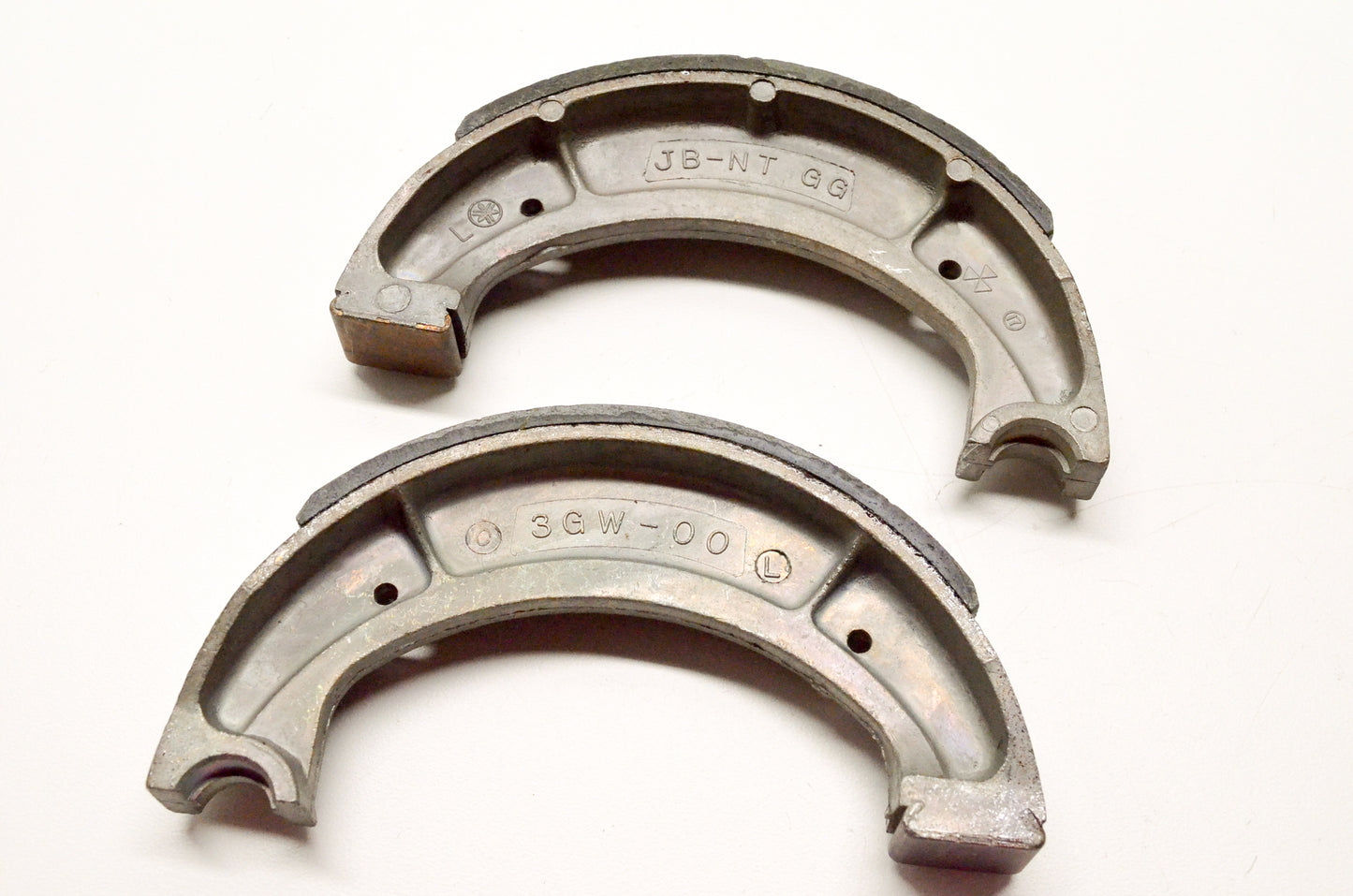 OEM Yamaha 3GW-W2535-00-00 Brake Shoe Kit NOS
