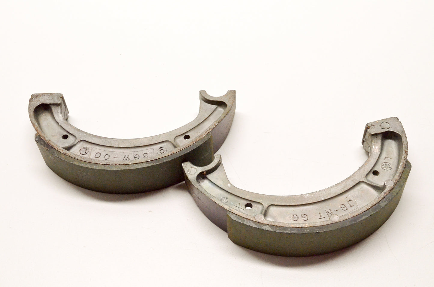 OEM Yamaha 3GW-W2535-00-00 Brake Shoe Kit NOS