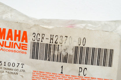 New OEM Yamaha 3GF-H2370-00-00 Plug Cap Assembly NOS