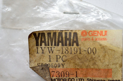 OEM Yamaha 1YW-18191-00-00 Lever NOS