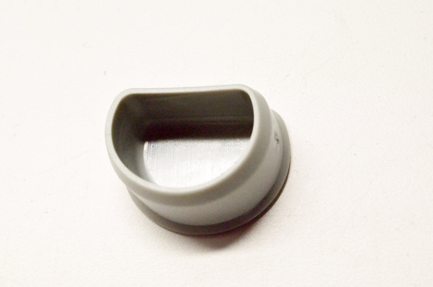 New OEM Yamaha 5NY-2135F-00-00 Cover NOS