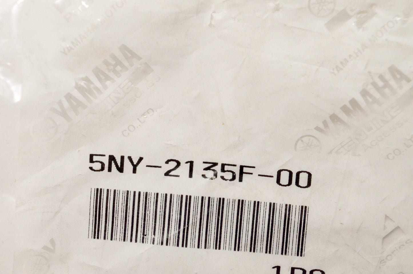 New OEM Yamaha 5NY-2135F-00-00 Cover NOS