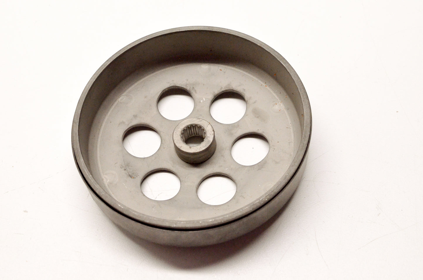 OEM Yamaha 5BR-E6611-10-00 Clutch Housing NOS