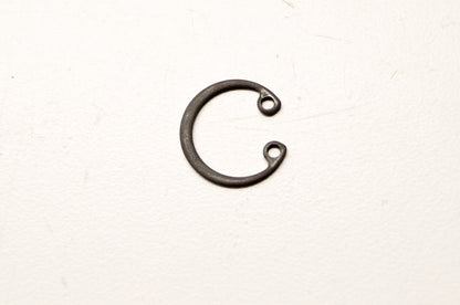 OEM Yamaha 93420-16086-00 Circlip NOS