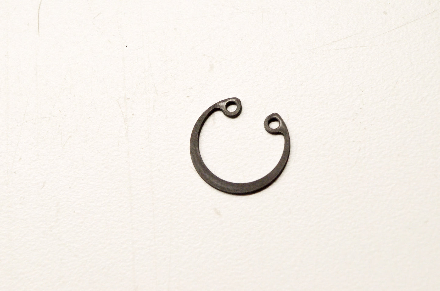 OEM Yamaha 93420-16086-00 Circlip NOS
