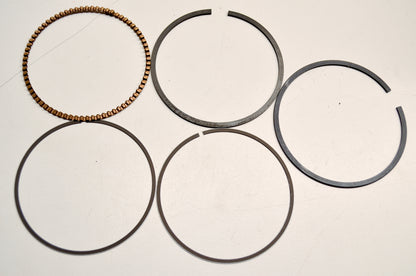 New OEM Yamaha 4BD-11610-40-00 Piston Ring Set NOS