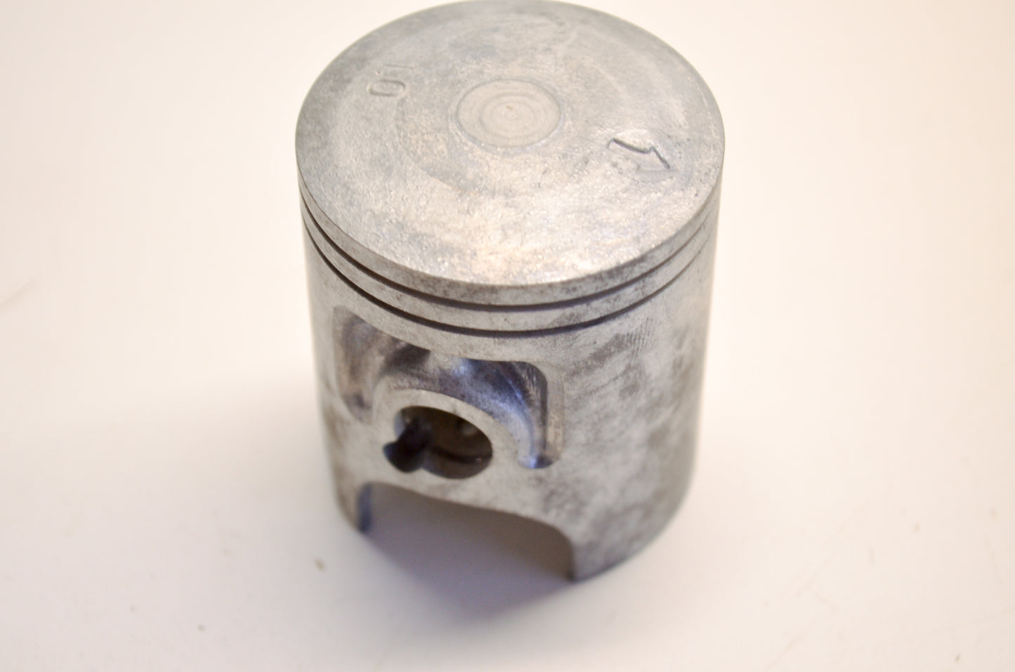 OEM Yamaha 5X2-11638-01-00 Piston 4 O/S 1.00 NOS