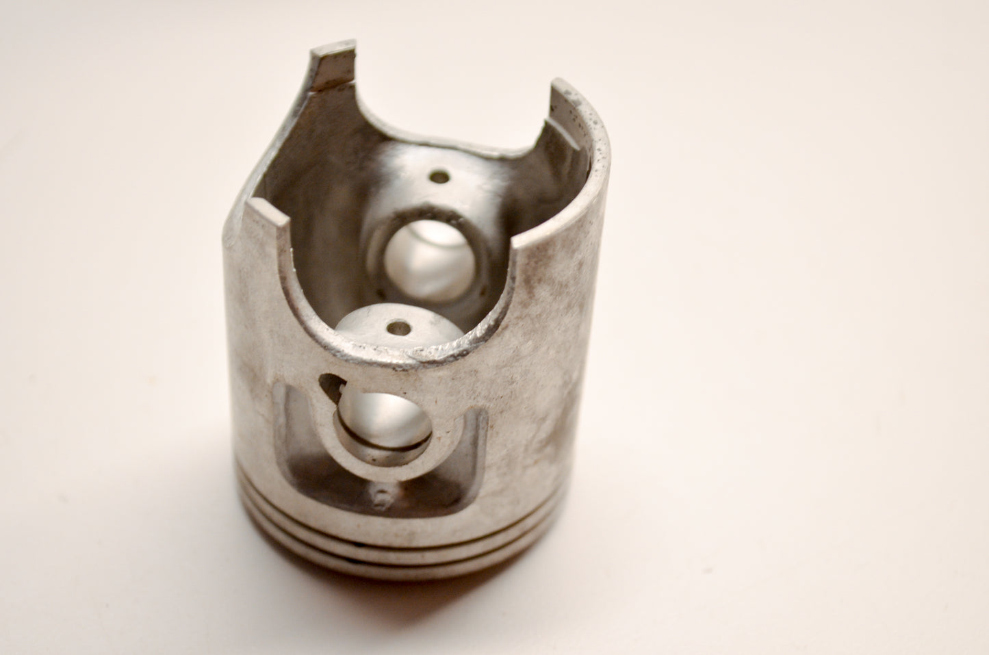 OEM Yamaha 22W-11636-01-00 Piston 2 O/S 0.50 NOS