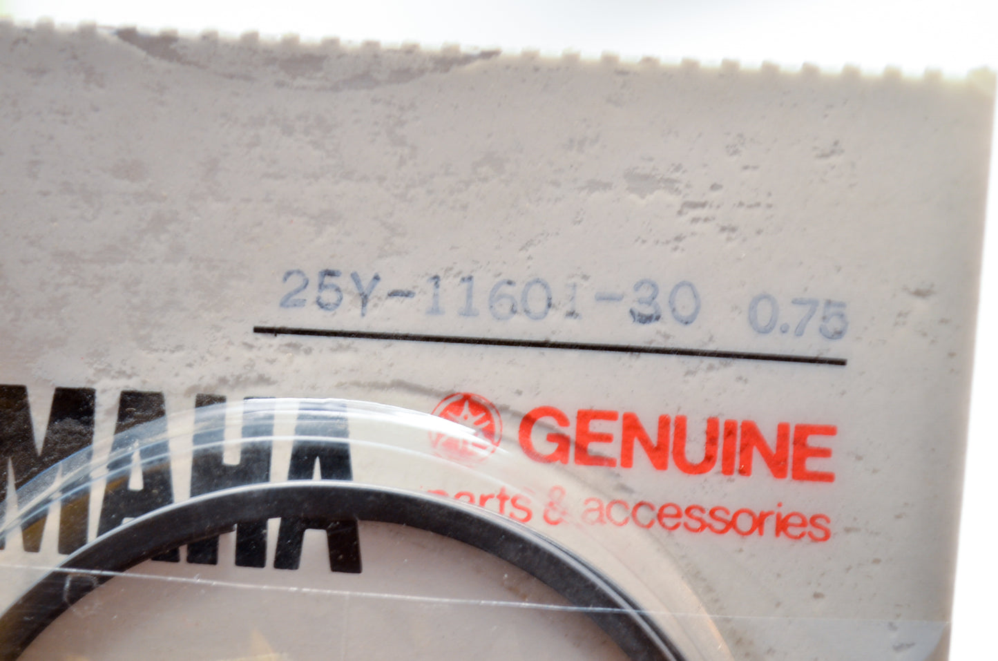 OEM Yamaha 25Y-11601-30-00 Piston Ring Set 3 NOS