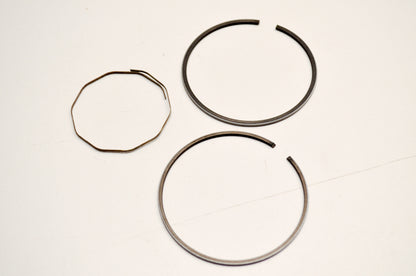 OEM Yamaha 558-11610-40-00 Piston Ring 4th Set NOS