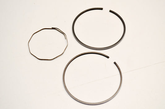 OEM Yamaha 558-11610-40-00 Piston Ring 4th Set NOS