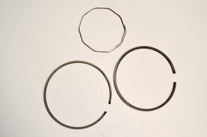 OEM Yamaha 558-11610-40-00 Piston Ring 4th Set NOS
