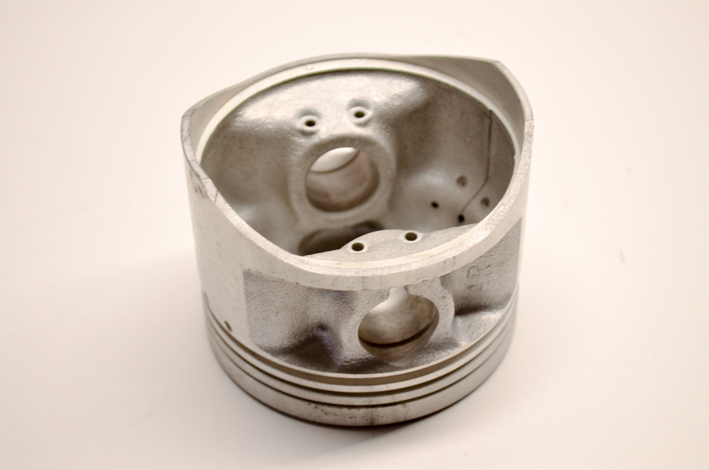 OEM Yamaha 42Y-11636-00-00 Piston 2 O/S 0.50 NOS