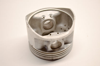 OEM Yamaha 42Y-11636-00-00 Piston 2 O/S 0.50 NOS