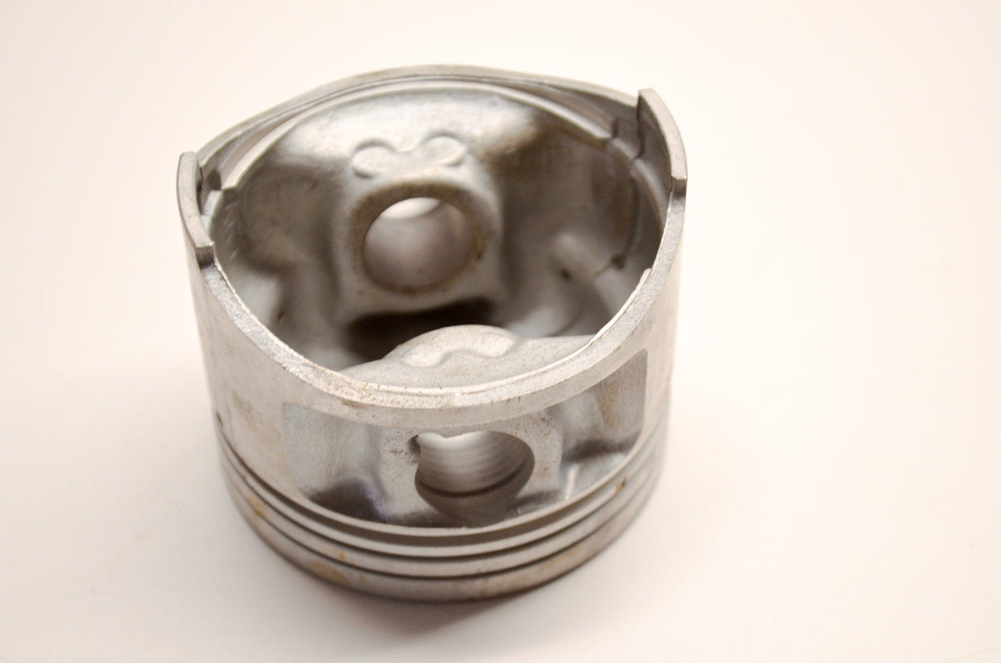 OEM Yamaha 21V-11631-00-Y0 Piston STD NOS