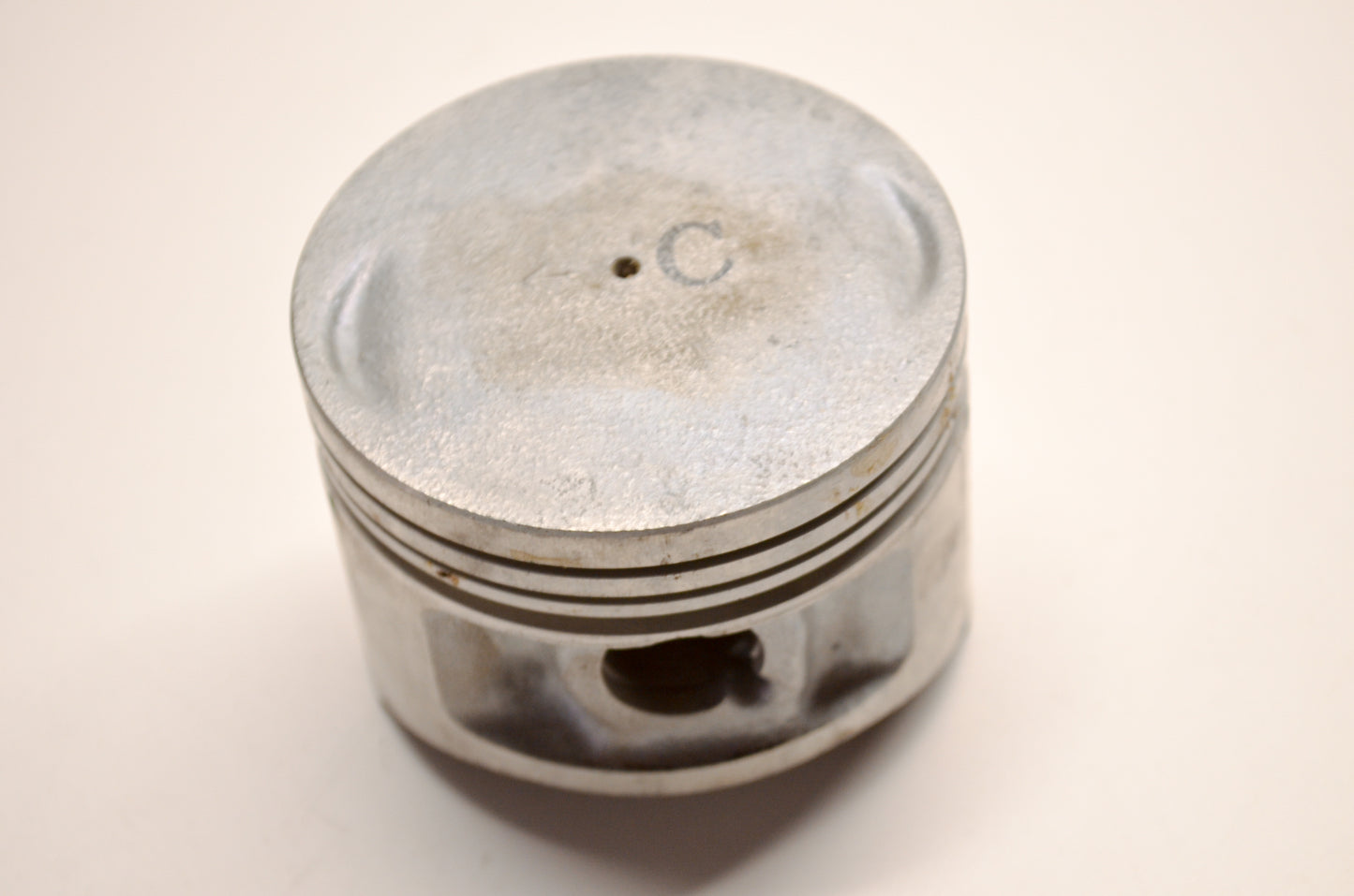 OEM Yamaha 21V-11631-00-Y0 Piston STD NOS