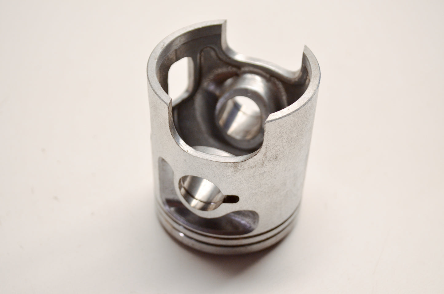 OEM Yamaha 3X3-11638-00-00 Piston 4 O/S 1.00 NOS