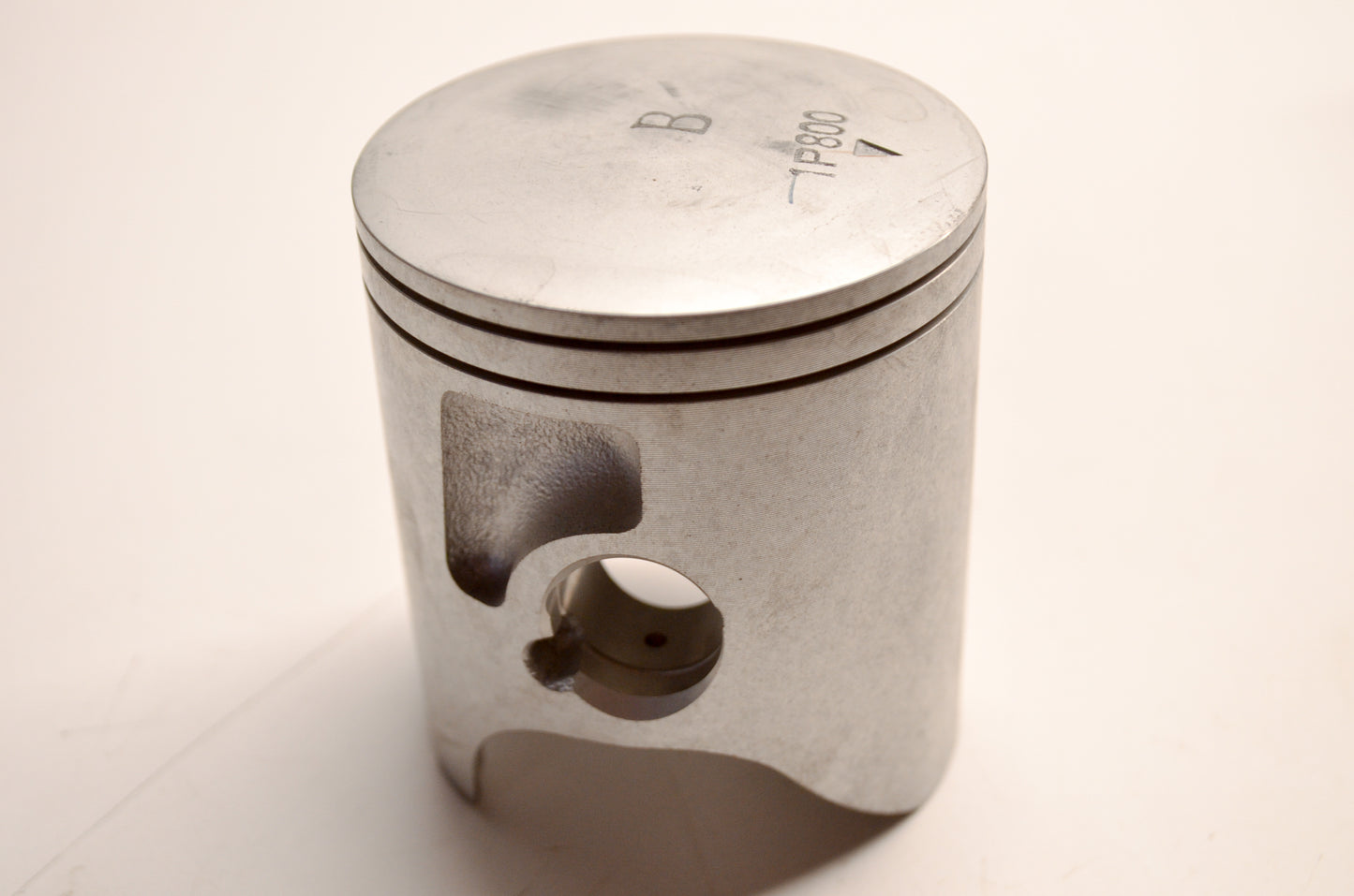 OEM Yamaha 1P8-11631-00-B0 Piston STD NOS