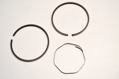 OEM Yamaha 3M8-11610-13-00 Piston Ring 1st Set NOS