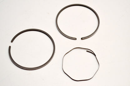 OEM Yamaha 3M8-11610-13-00 Piston Ring 1st Set NOS