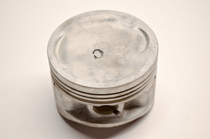 OEM Yamaha 1YW-11631-00-Y0 Piston STD NOS