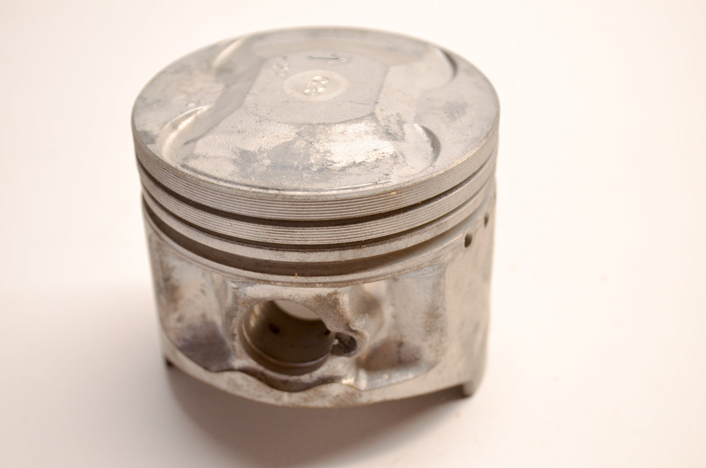 OEM Yamaha 421-11635-03-00 Piston 1 O/S 0.25 NOS