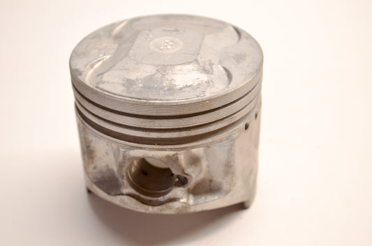 OEM Yamaha 421-11635-03-00 Piston 1 O/S 0.25 NOS