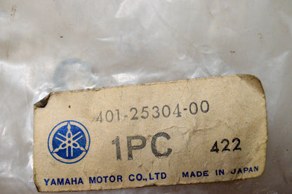 OEM Yamaha 401-25304-00-00 Rear Spoke Set Qty 9 NOS