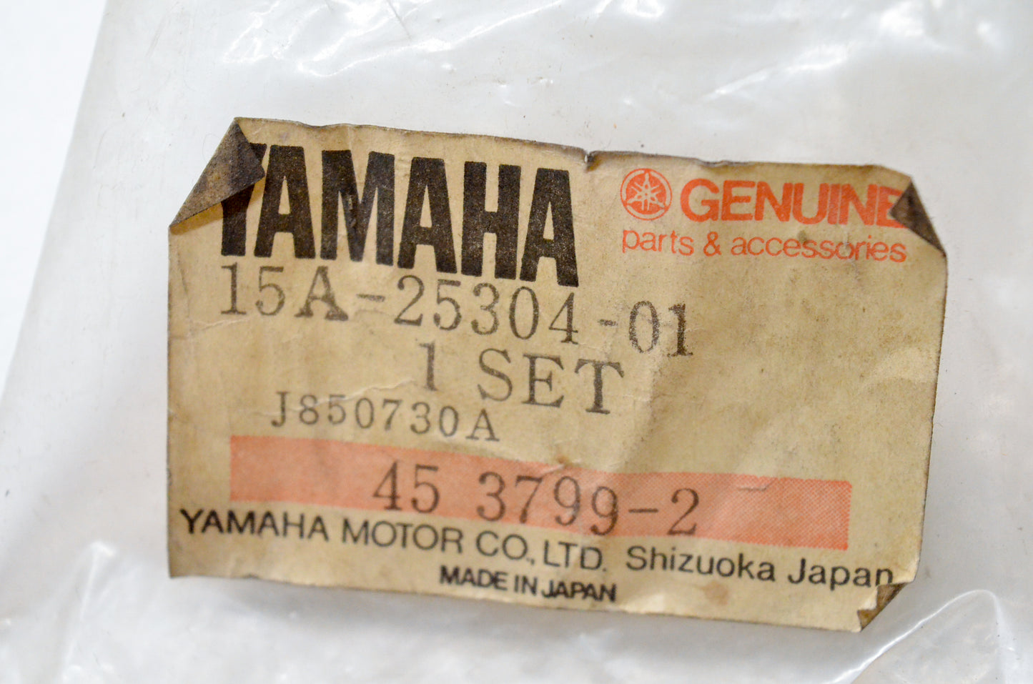 OEM Yamaha 15A-25304-01-00 Rear Spoke Set Qty 17 NOS