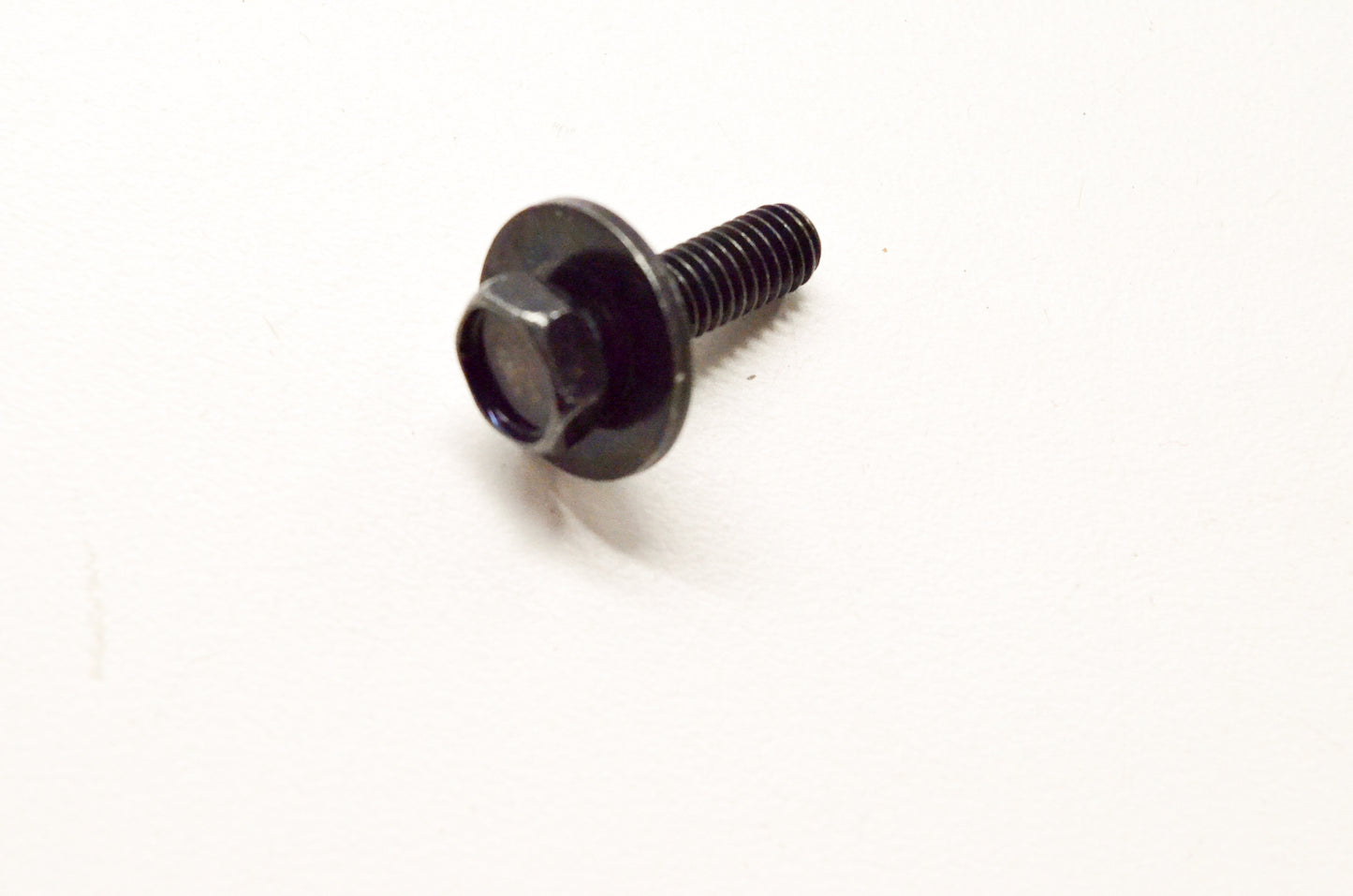OEM Yamaha 90119-06096-00 Bolt w/ Hole NOS