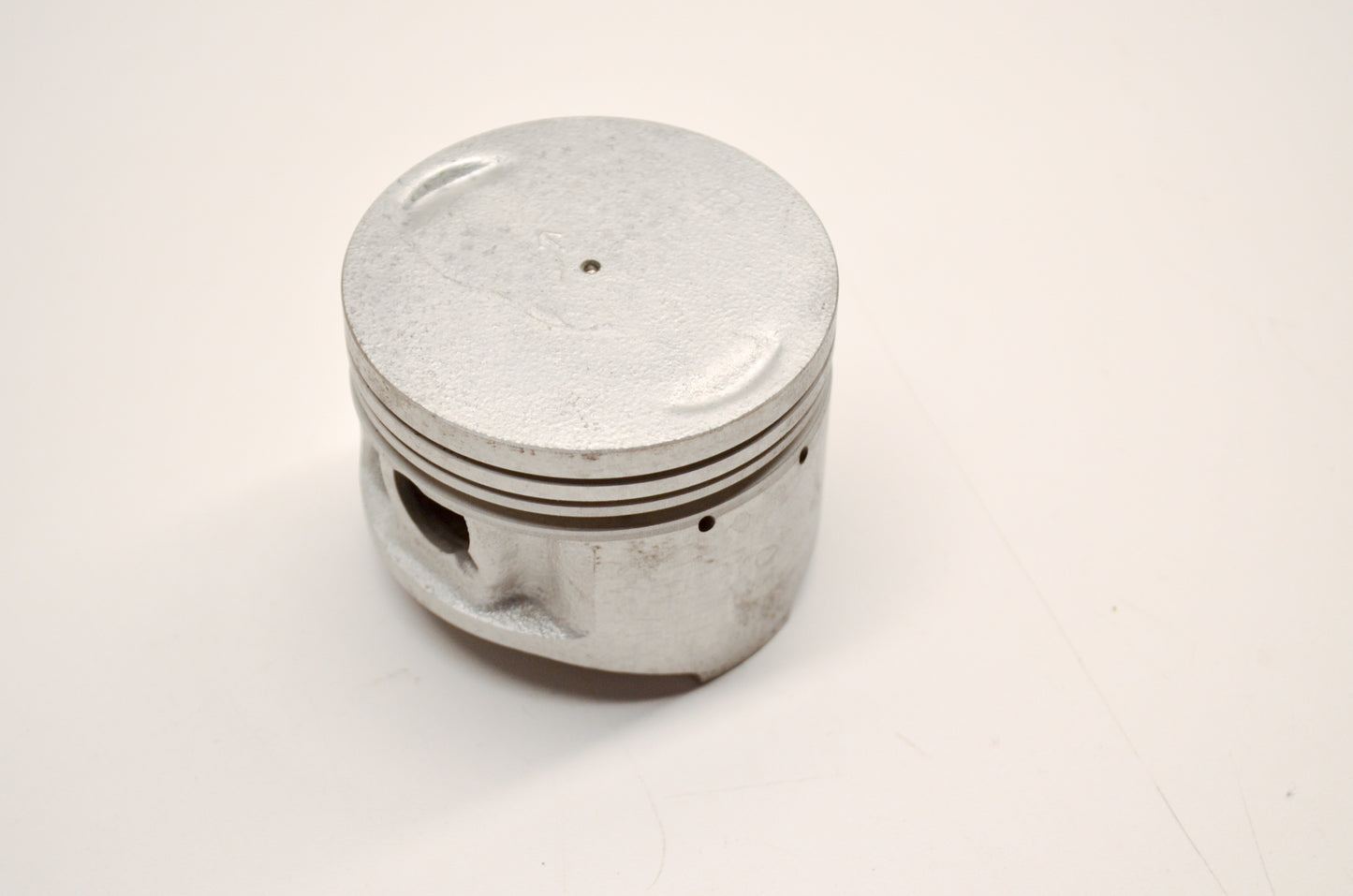 New OEM Yamaha 21V-11636-00-00 Piston 2 O/S 0.50 NOS