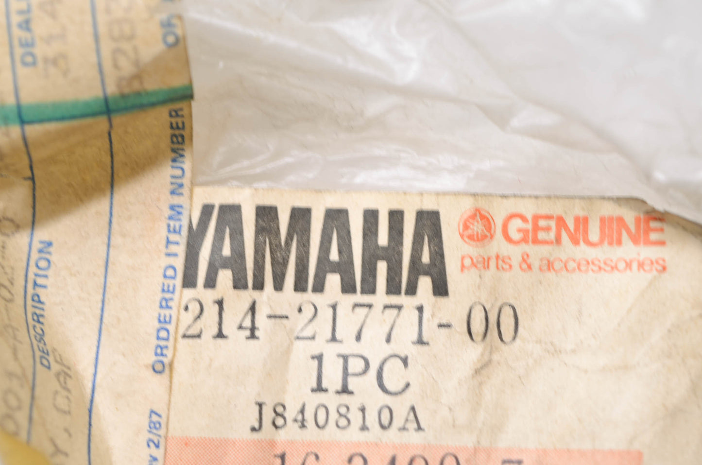 New OEM Yamaha 214-21771-00-00 Body Cap NOS