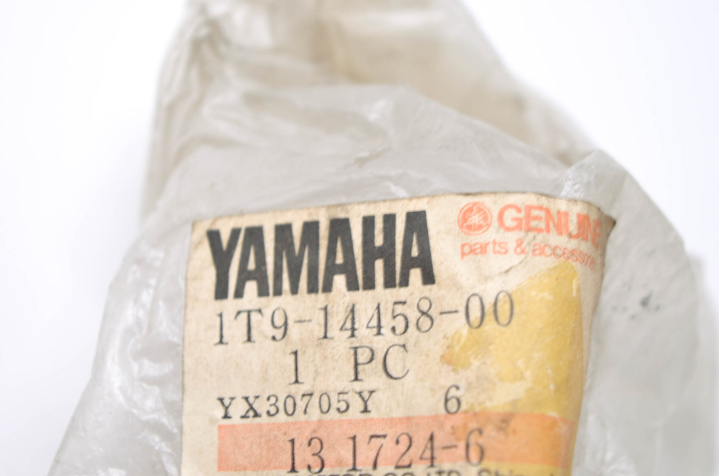 OEM Yamaha 1T9-14458-00-00 Element Guide NOS