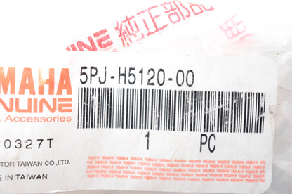 New OEM Yamaha 5PJ-H5120-00-00 Front Reflector Assembly NOS