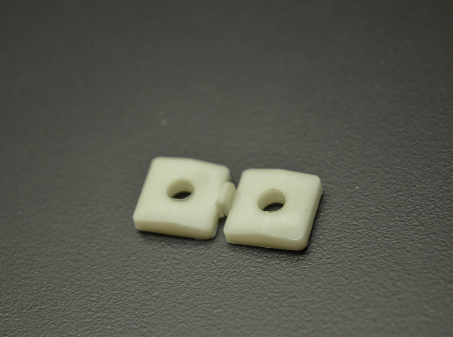 OEM Yamaha 21V-84316-00-00 Body Fitting Nut NOS