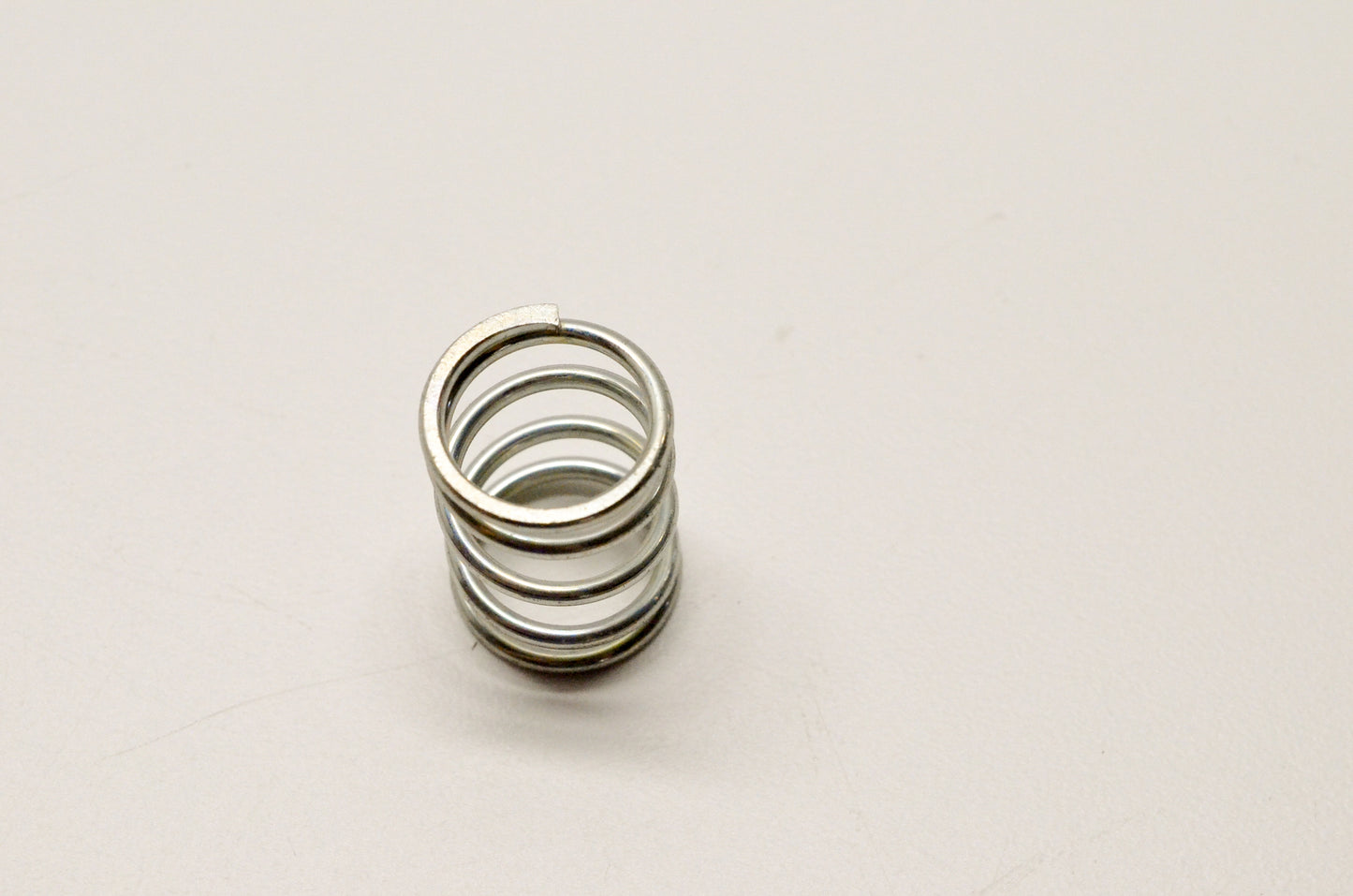 OEM Yamaha 90501-18205-00 Compression Spring NOS