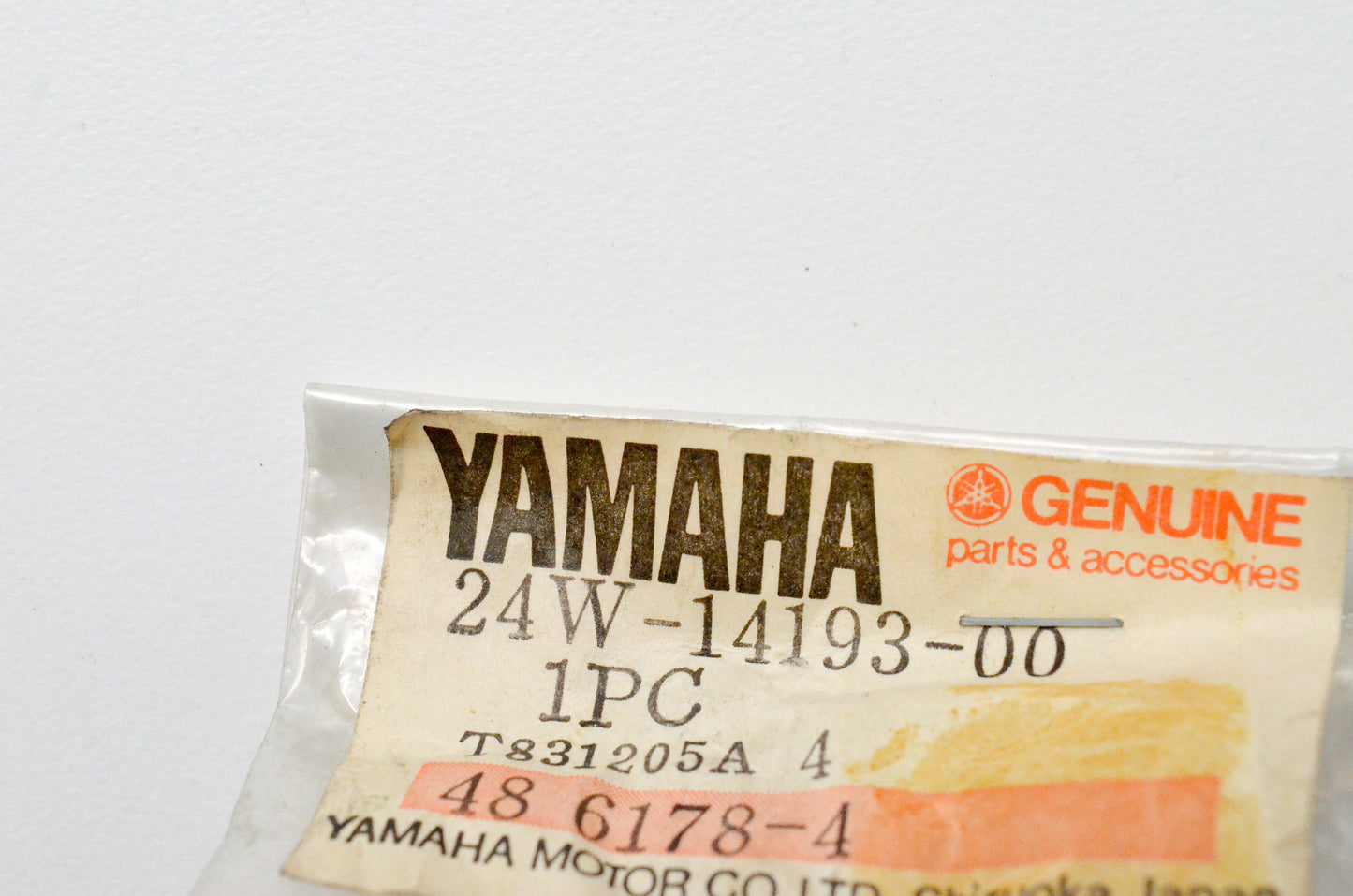 OEM Yamaha 24W-14193-00-00 Pipe NOS