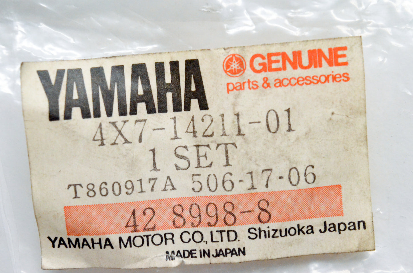 New OEM Yamaha 4X7-14211-01-00 Pilot Adjusting Screw NOS