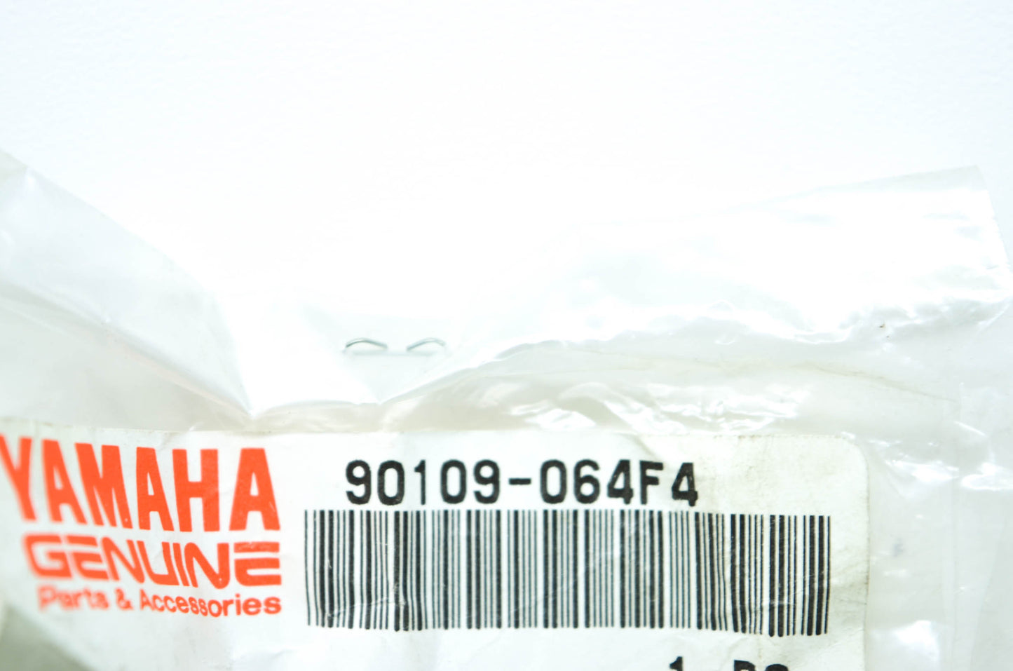 New OEM Yamaha 90109-064F4-00 Bolt NOS