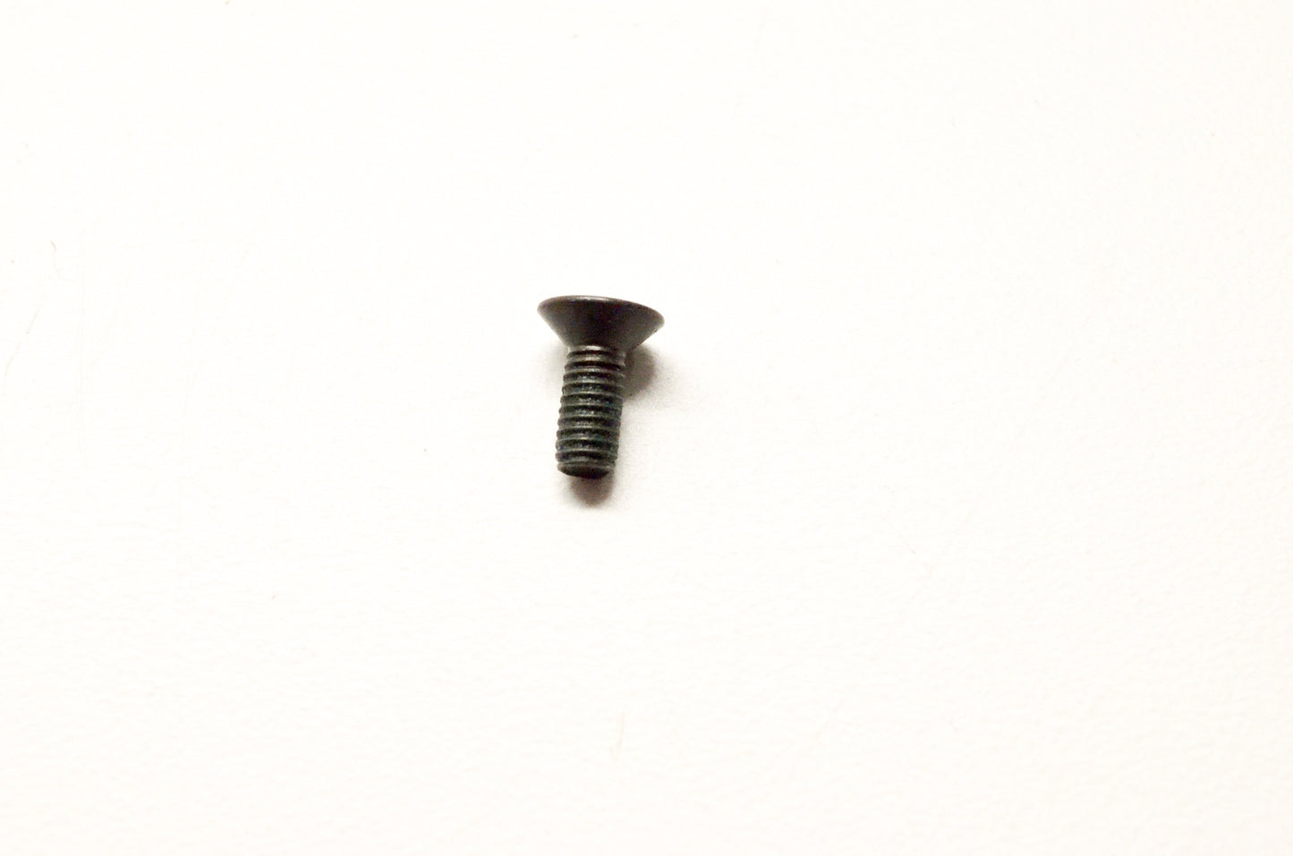 OEM Yamaha 90151-04001-00 Countersunk Screw NOS