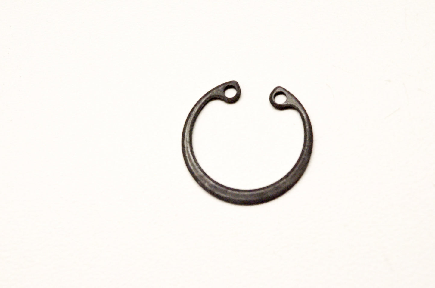 OEM Yamaha 99009-22500-00 Circlip NOS