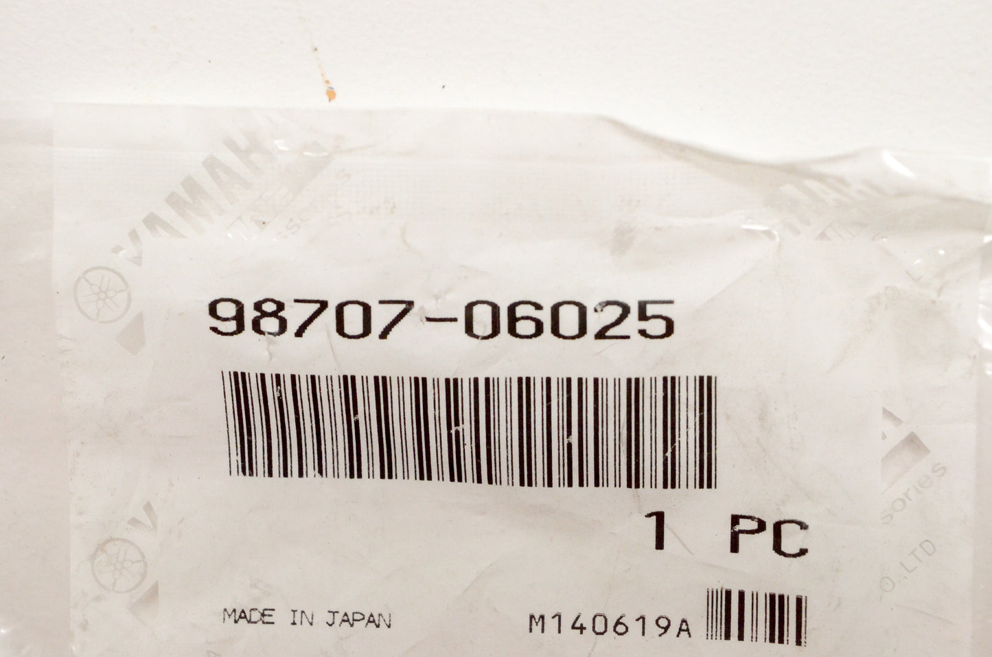 OEM Yamaha 98707-06025-00 Flat Screw NOS
