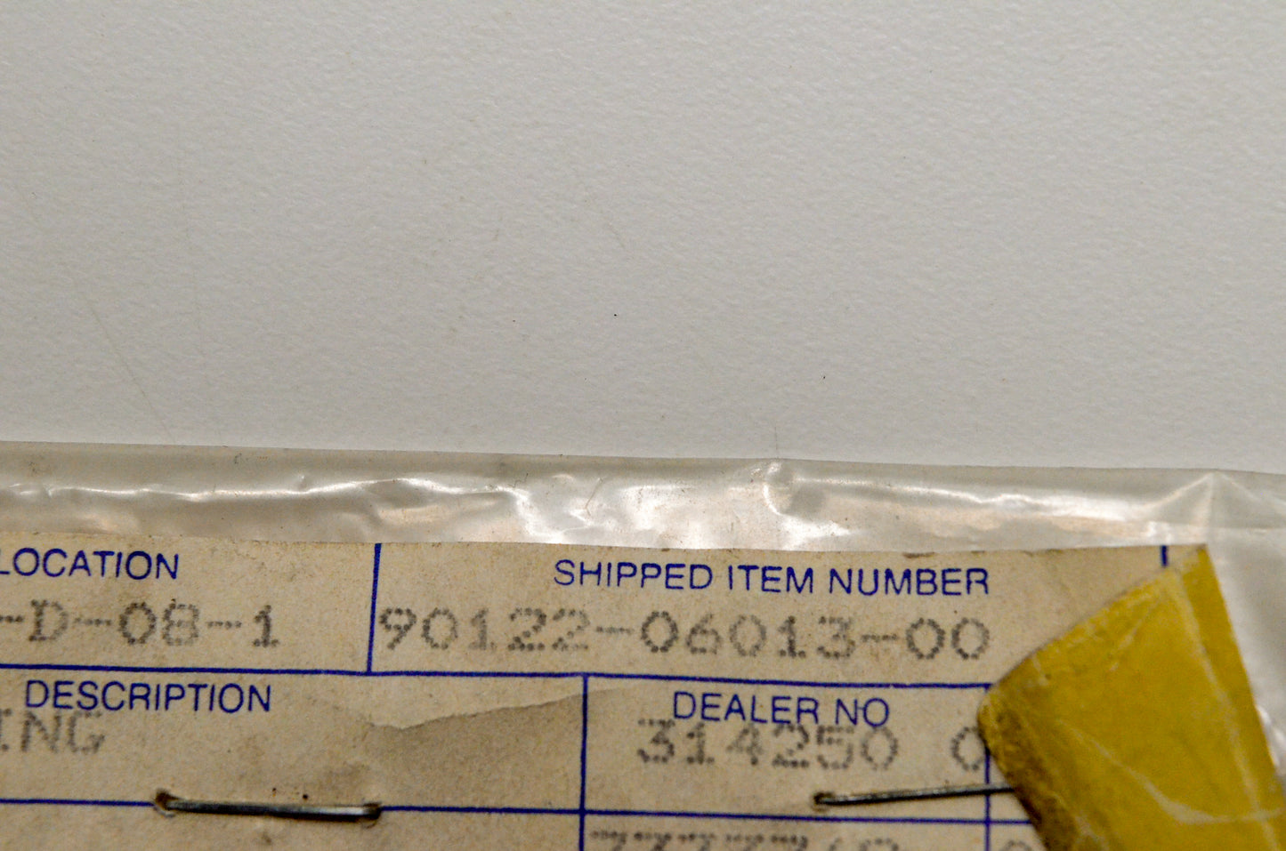 New OEM Yamaha 90122-06013-00 Wing Bolt NOS