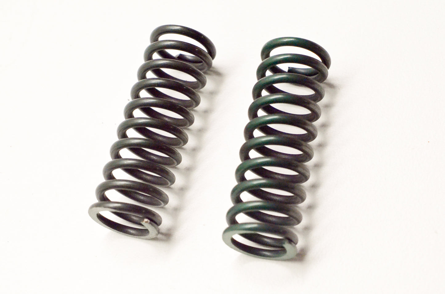 OEM Yamaha 90501-230E4-00 Spring Qty 2 NOS
