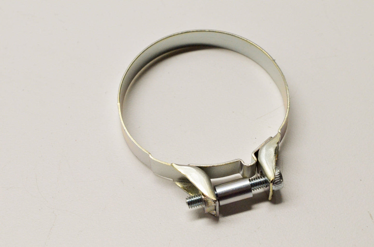 New OEM Yamaha 90450-49001-00 Hose Clamp Assembly NOS