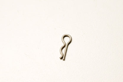 New OEM Yamaha 3GM-25925-00-00 Clip Pin Pad NOS